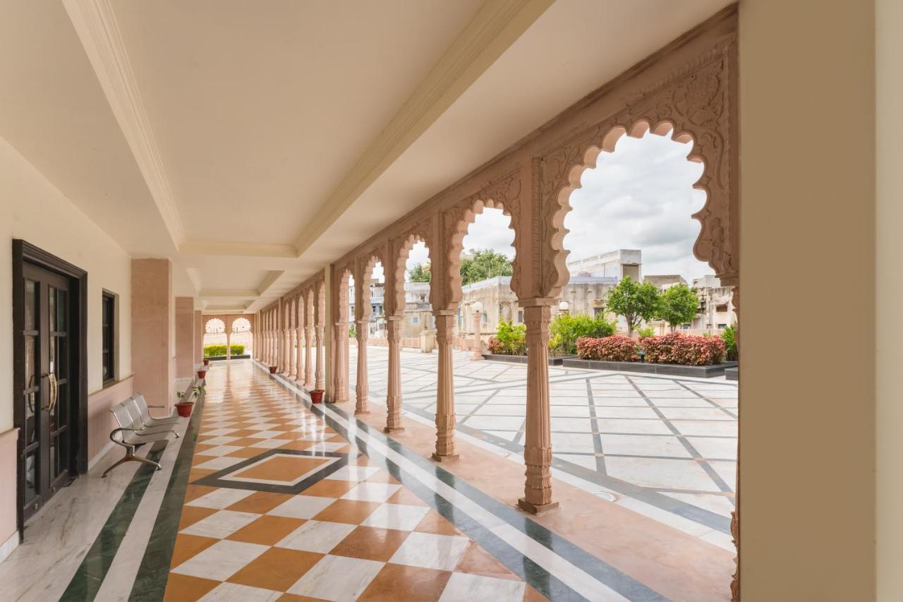 Shree Vallabh Vilas Lords Plaza Nathdwara - Pure Veg Eklingji Exterior photo