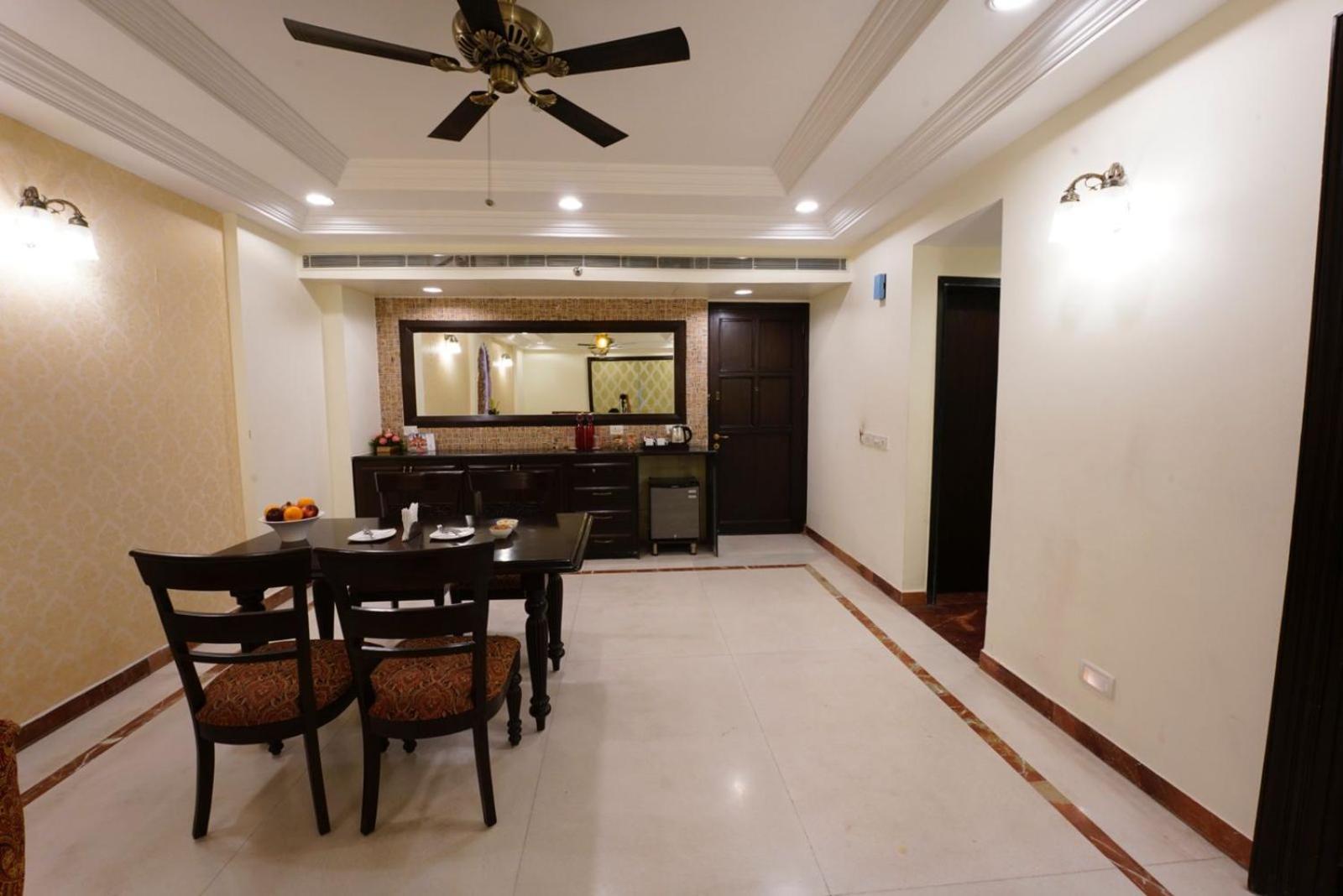 Shree Vallabh Vilas Lords Plaza Nathdwara - Pure Veg Eklingji Exterior photo